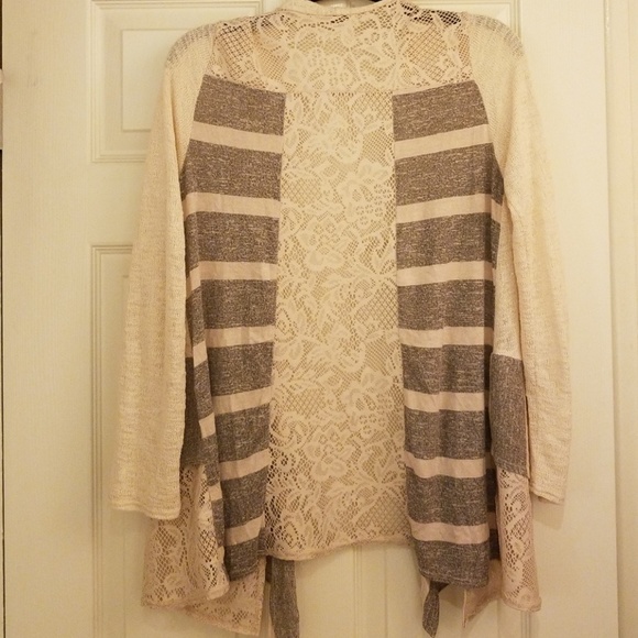 Paper Crane Lace/striped cardigan - Picture 3 of 4